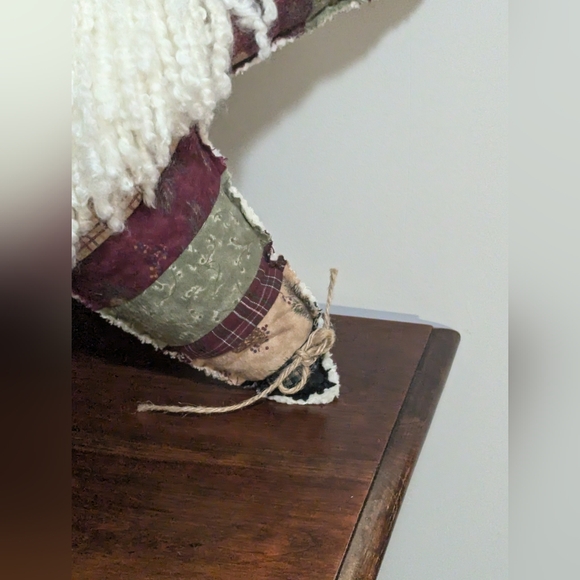 Festive Patchwork Santa Throw  Star Pillow. Patchwork. Rustic Decor. EUC. 18". - Picture 3 of 13